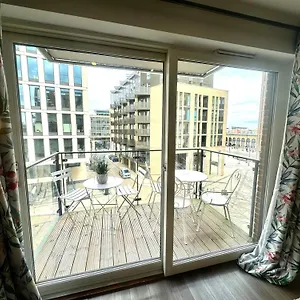  Apartment Home2home Mill Park United Kingdom